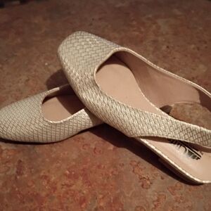 Cliffs by White Mountain Woven Slingback Flats in Gold/Cream